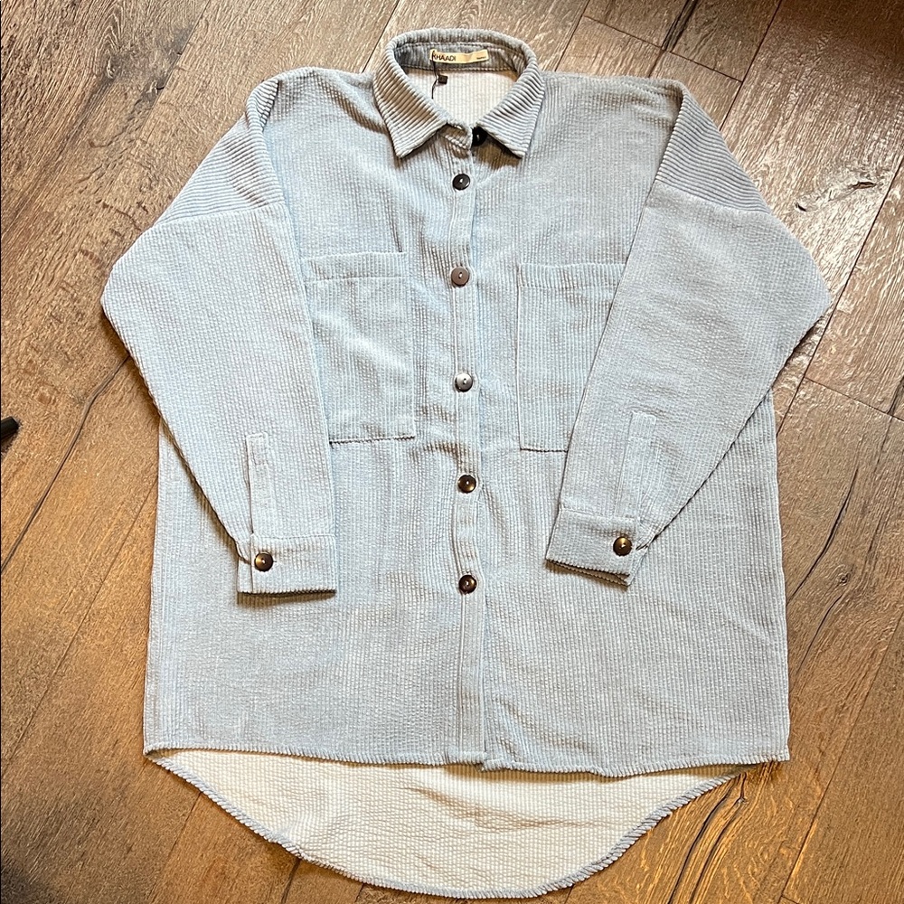 Women's Button Down Shirt - Light Gray